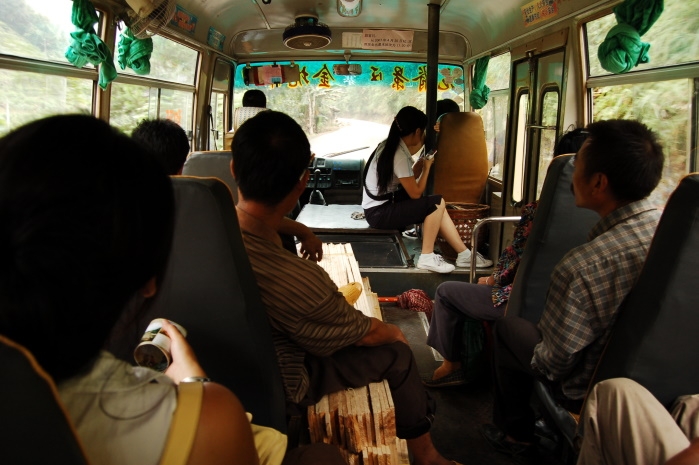 Bus z Longshen do Longji Titian